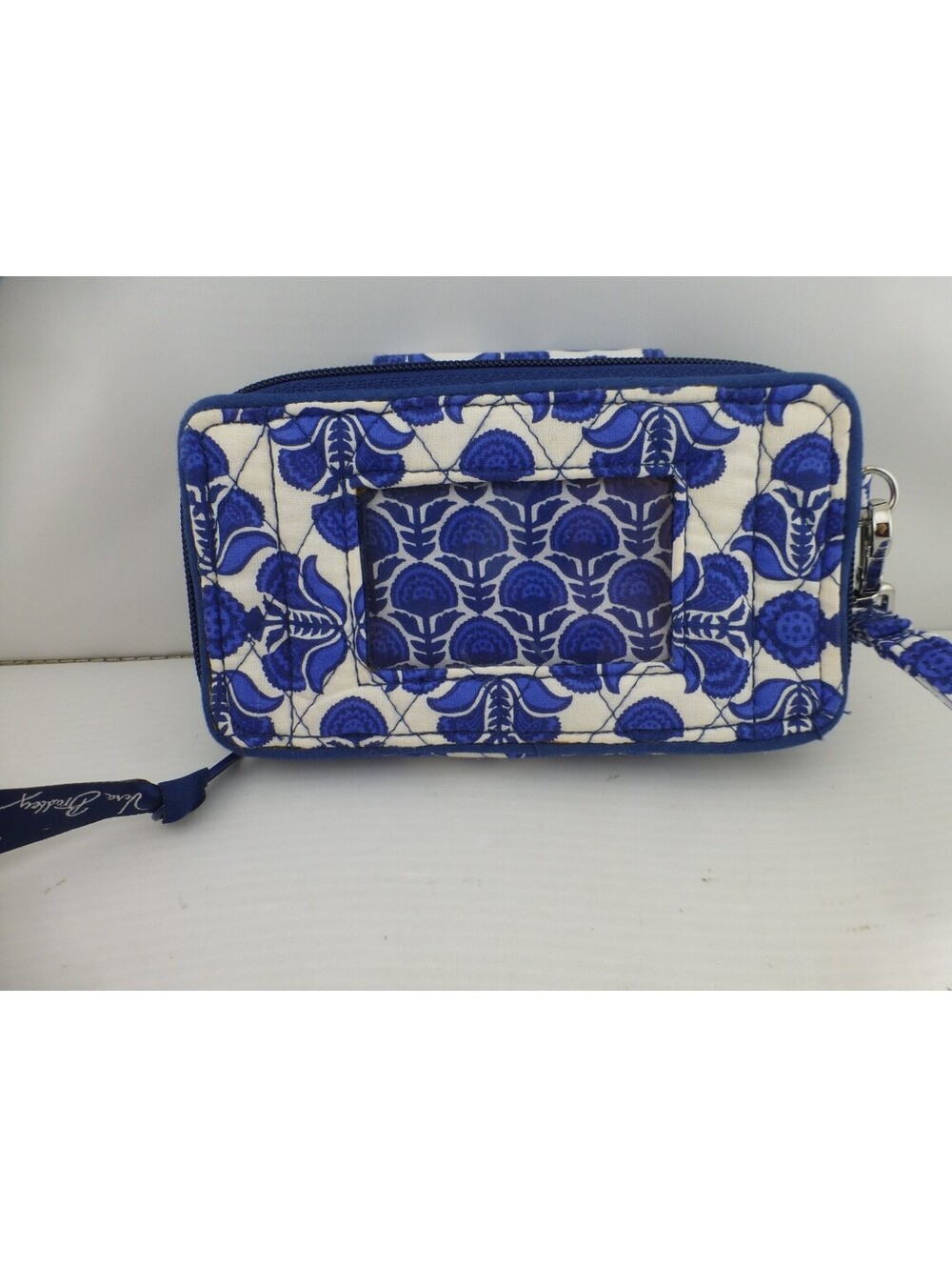 Vera Bradley Quilted Wristlet Wallet Blue Floral Pattern ID Window Card Slots B1